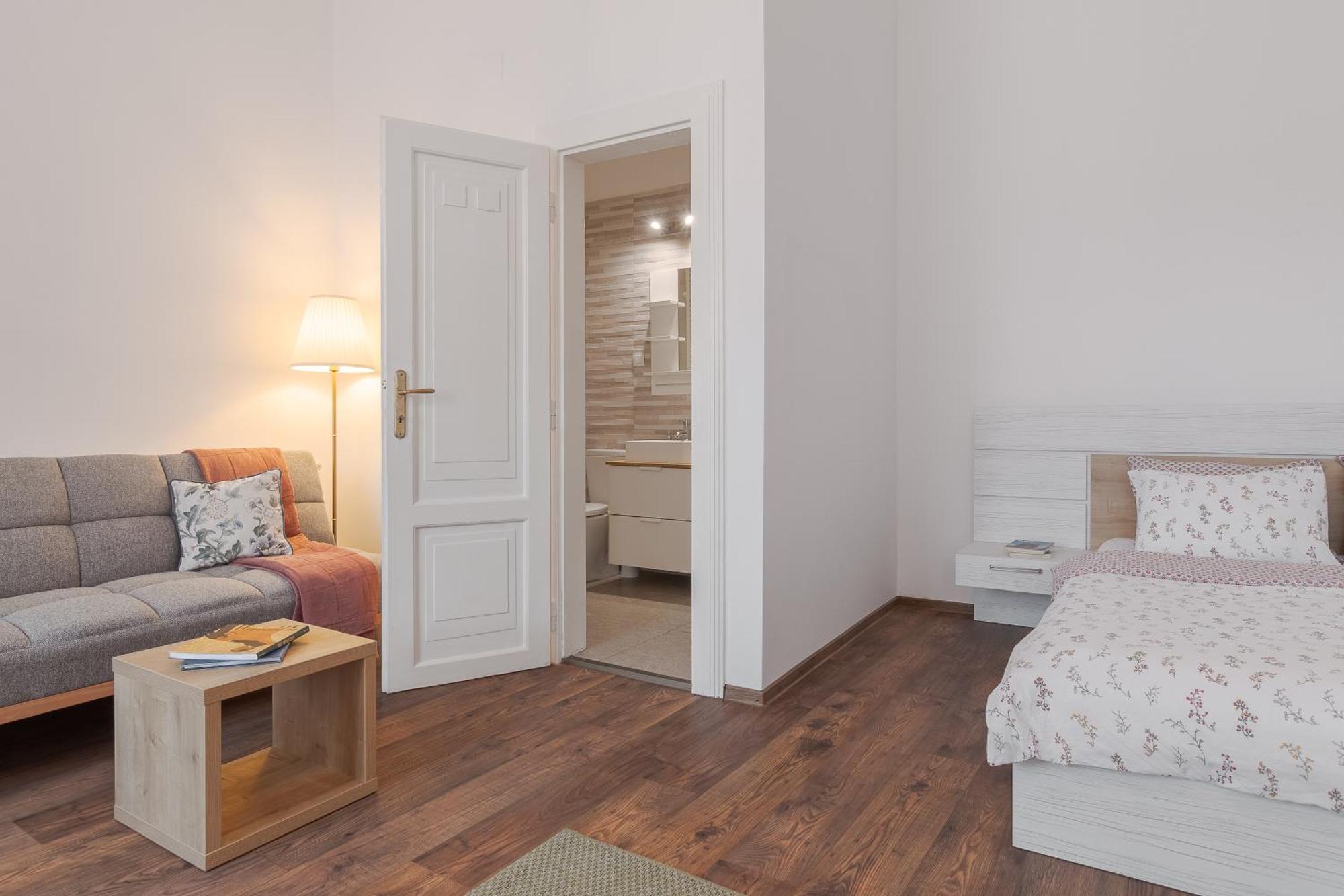 Apartament Ultracentral Alecsandri 1 Oradea Exterior photo